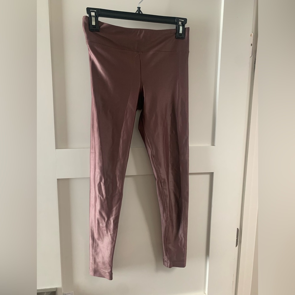 Koran shine legging size medium